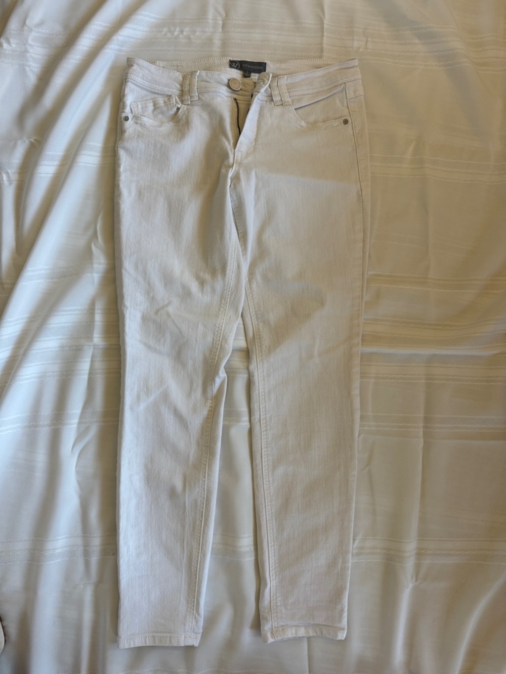 Wit & Wisdom Straight-Leg White Jeans